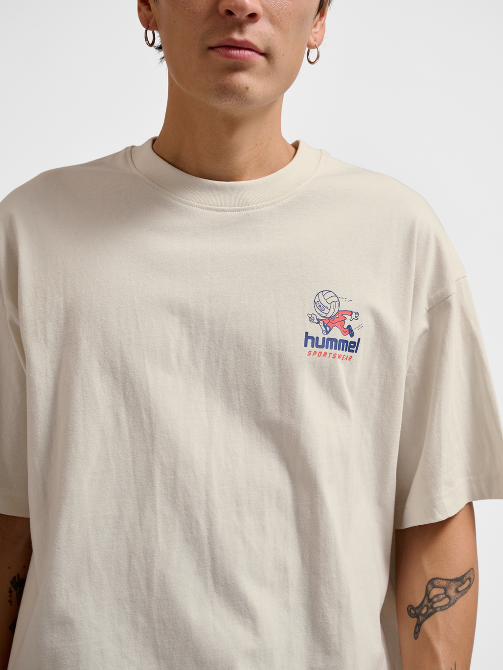 hmlLOOSE T-SHIRT S/S HEADBALL