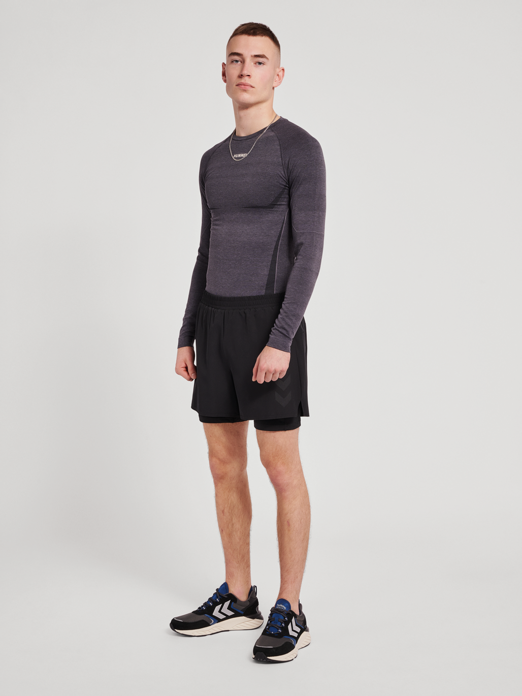 hmlTE MIKE SEAMLESS T-SHIRT L/S