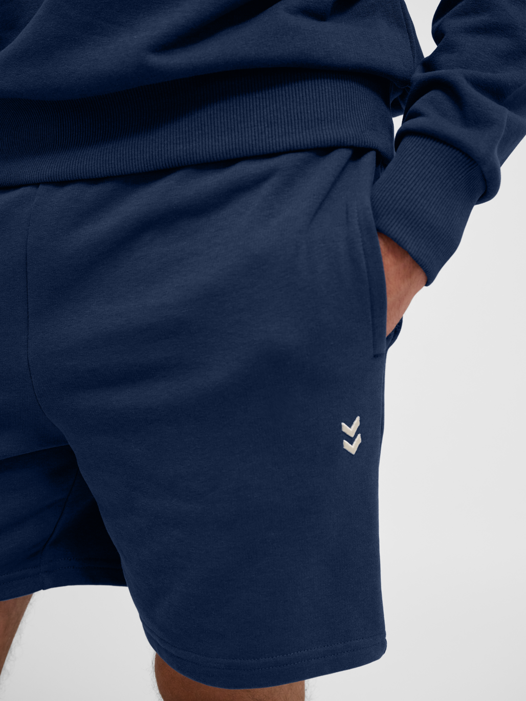 hmlPULSE SWEAT SHORTS