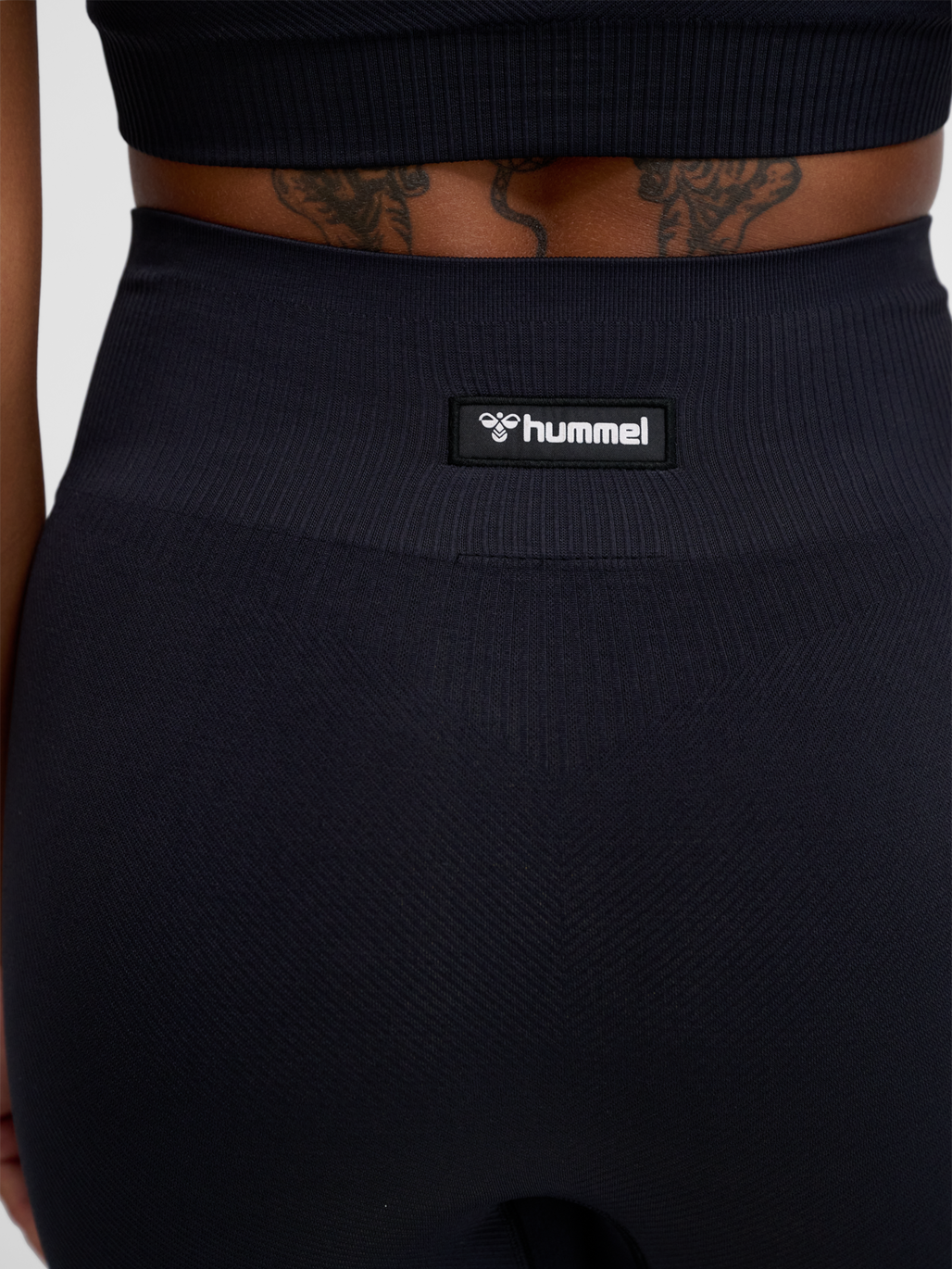 hmlALIVE SEAMLESS HIGH WAIST SHORTS