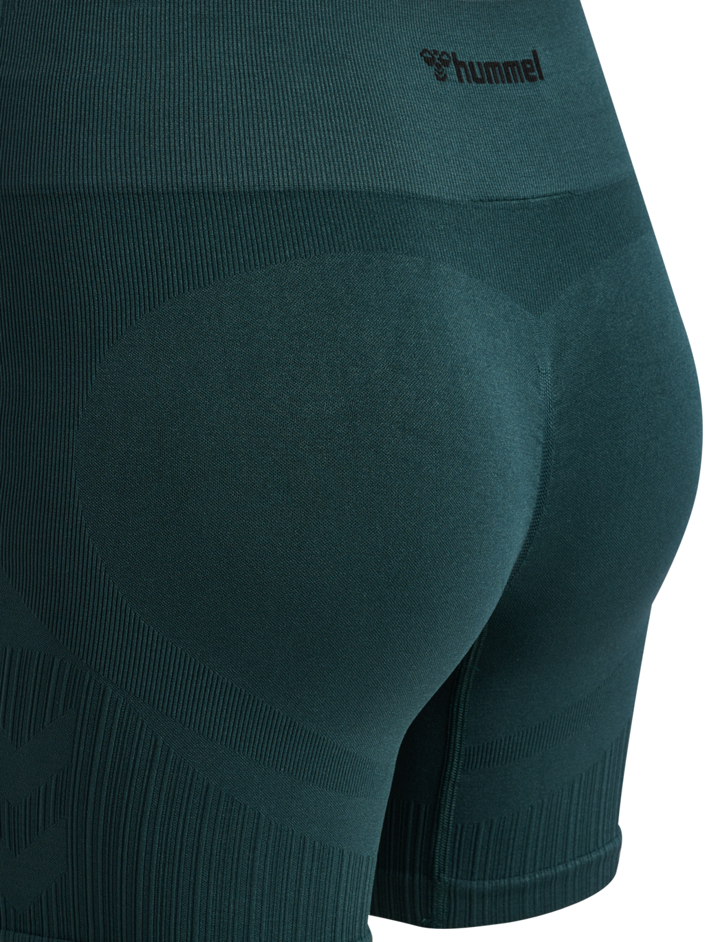 hmlMT DEFINE SEAML SCRUNCH SHORTS