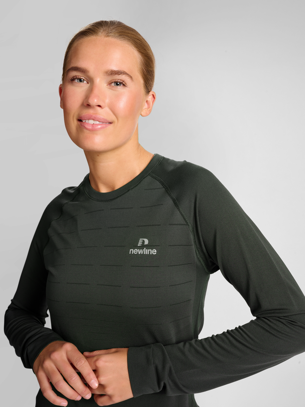 nwlPACE LS SEAMLESS WOMAN