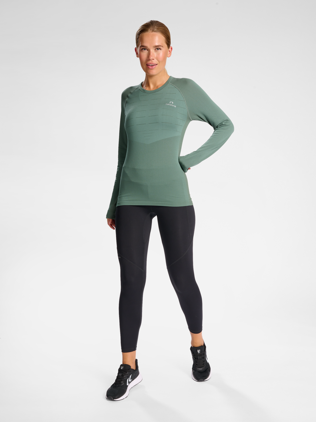 nwlPACE LS SEAMLESS WOMAN