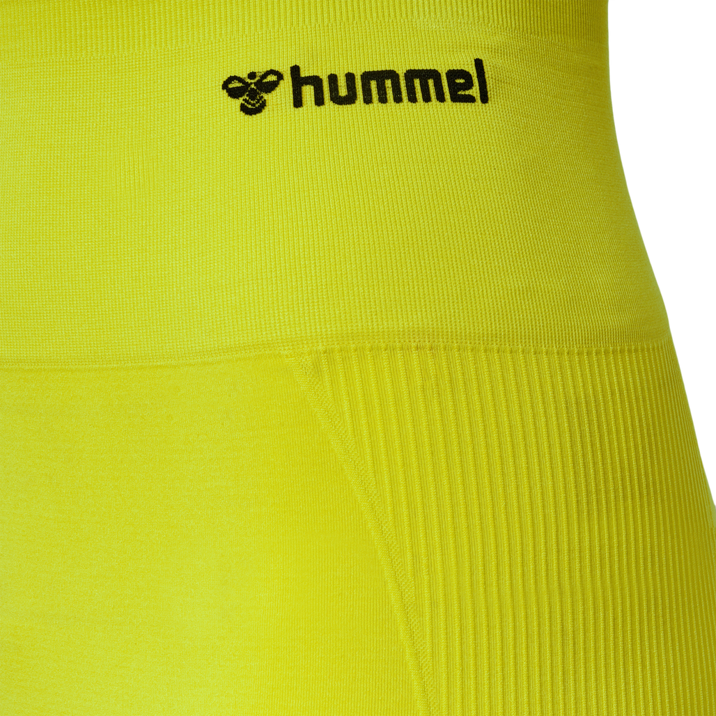 hmlTIF SEAMLESS SHORTS