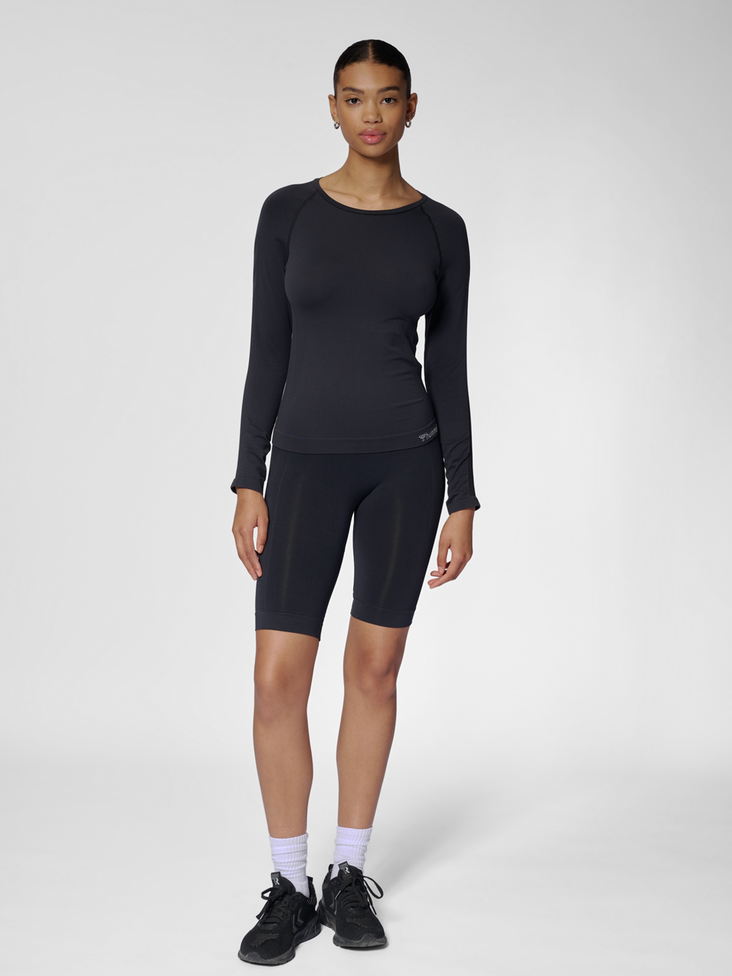 hmlTIF SEAMLESS T-SHIRT L/S