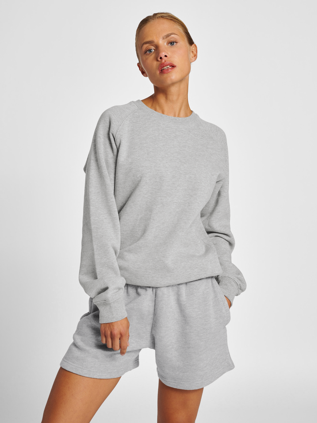 hmlRED CLASSIC SWEATSHIRT WOMAN