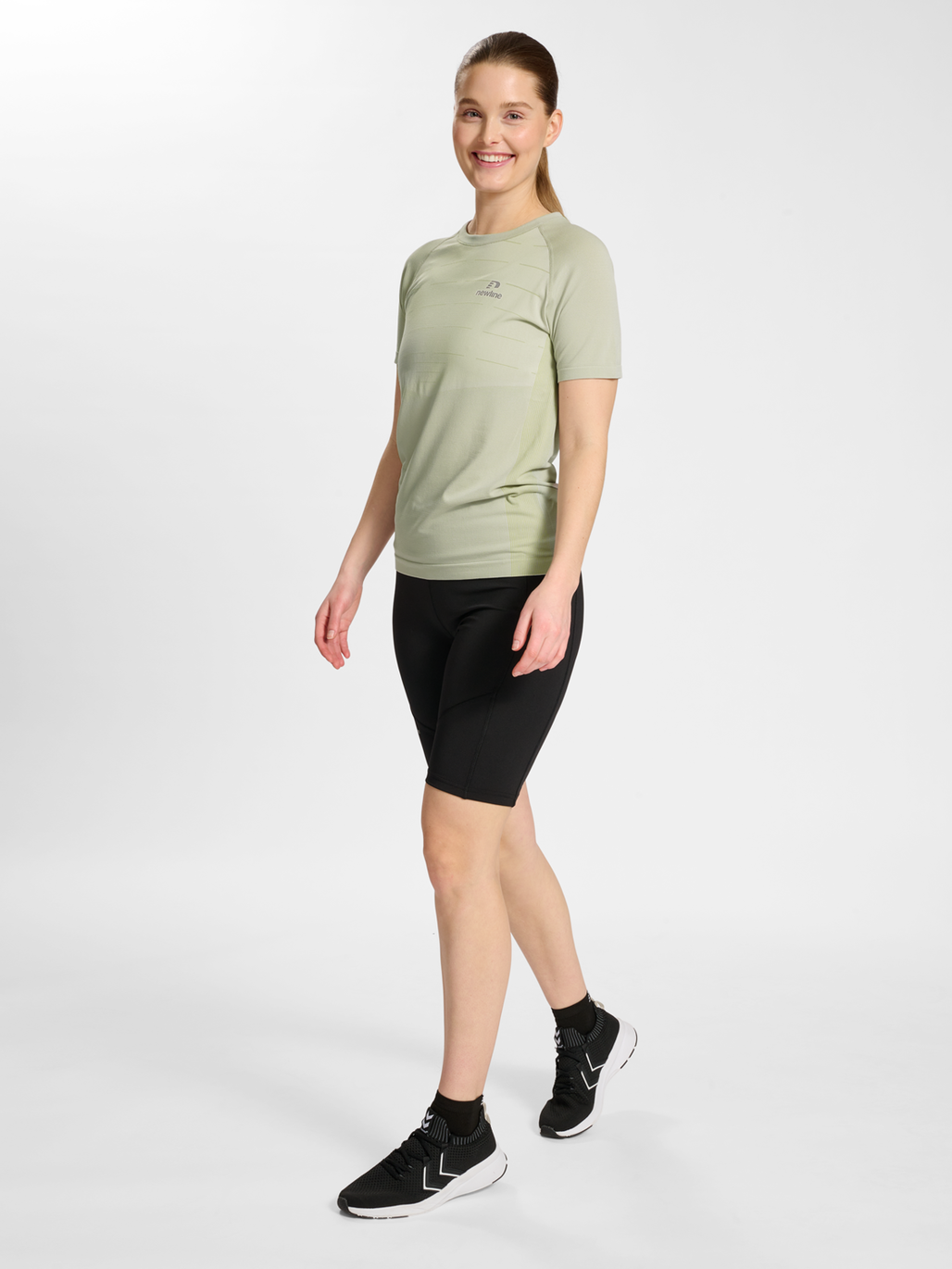 nwlRIVERSIDE SEAMLESS T-SHIRT S/S W