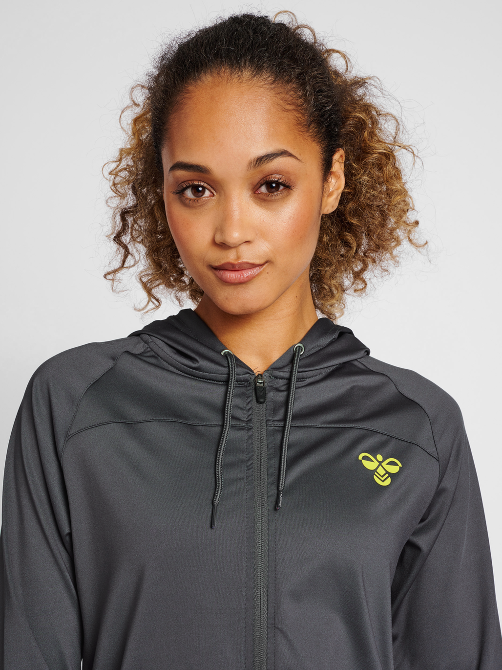 hmlGG12 TRAINING HOODIE WOMAN