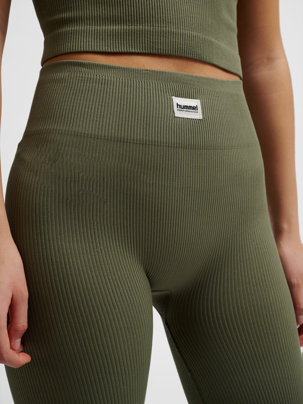 hmlPULSE SEAMLESS RIB MW TIGHTS