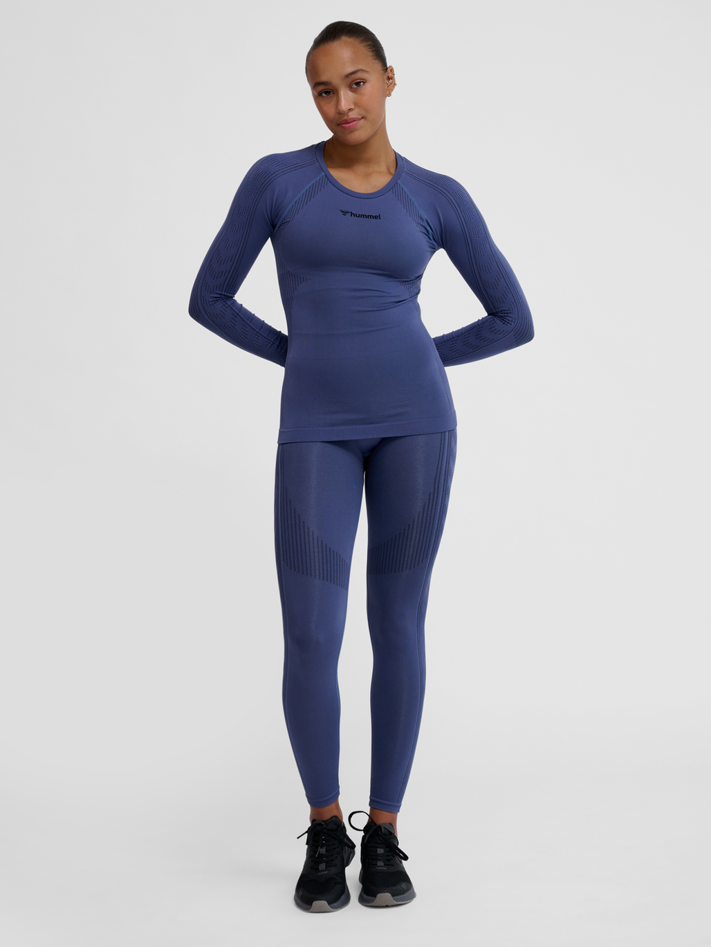 hmlMT SHAPING SEAMLESS T-SHIRT L/S