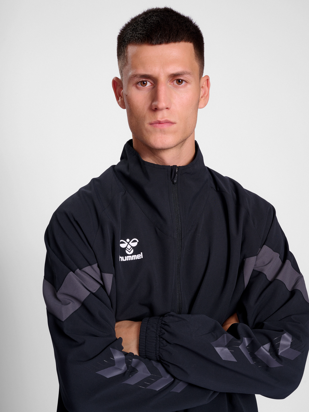 hmlTRAVEL WOVEN JACKET