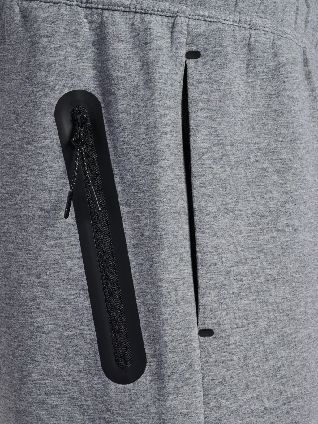 hmlTECH FLEECE SHORTS