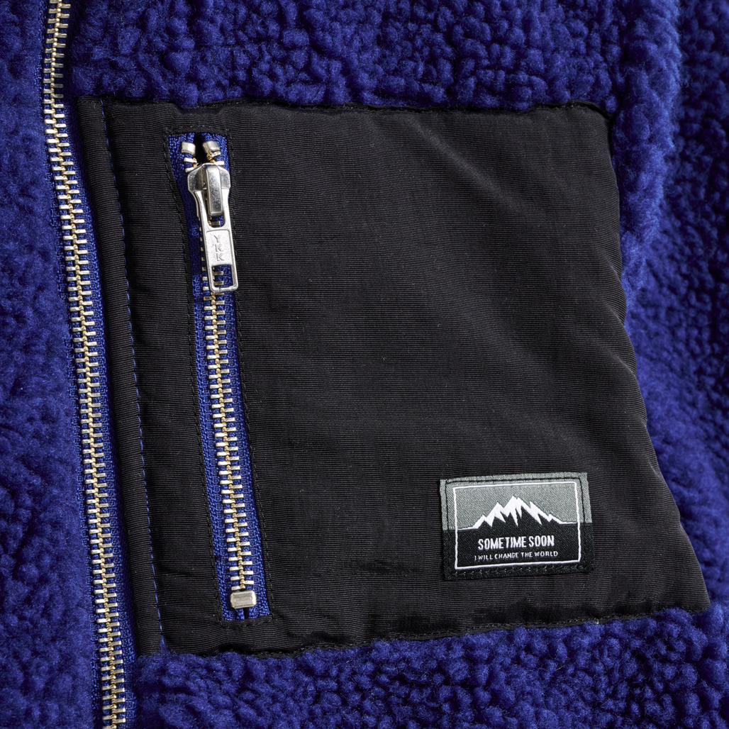 stmVENTURE FLEECE JACKET