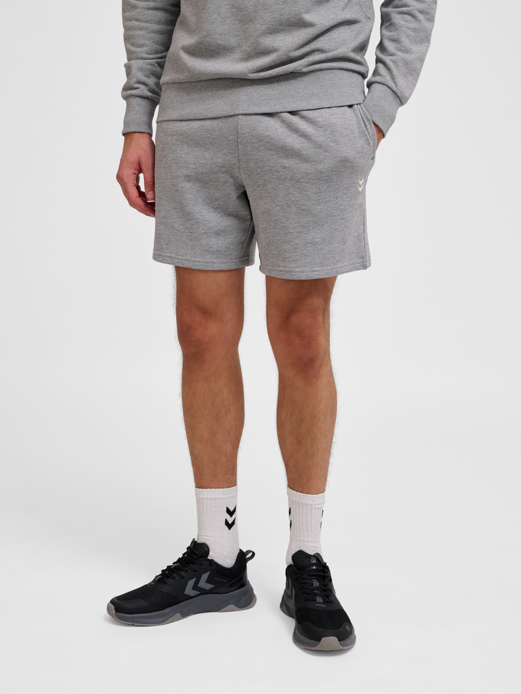 hmlPULSE SWEAT SHORTS