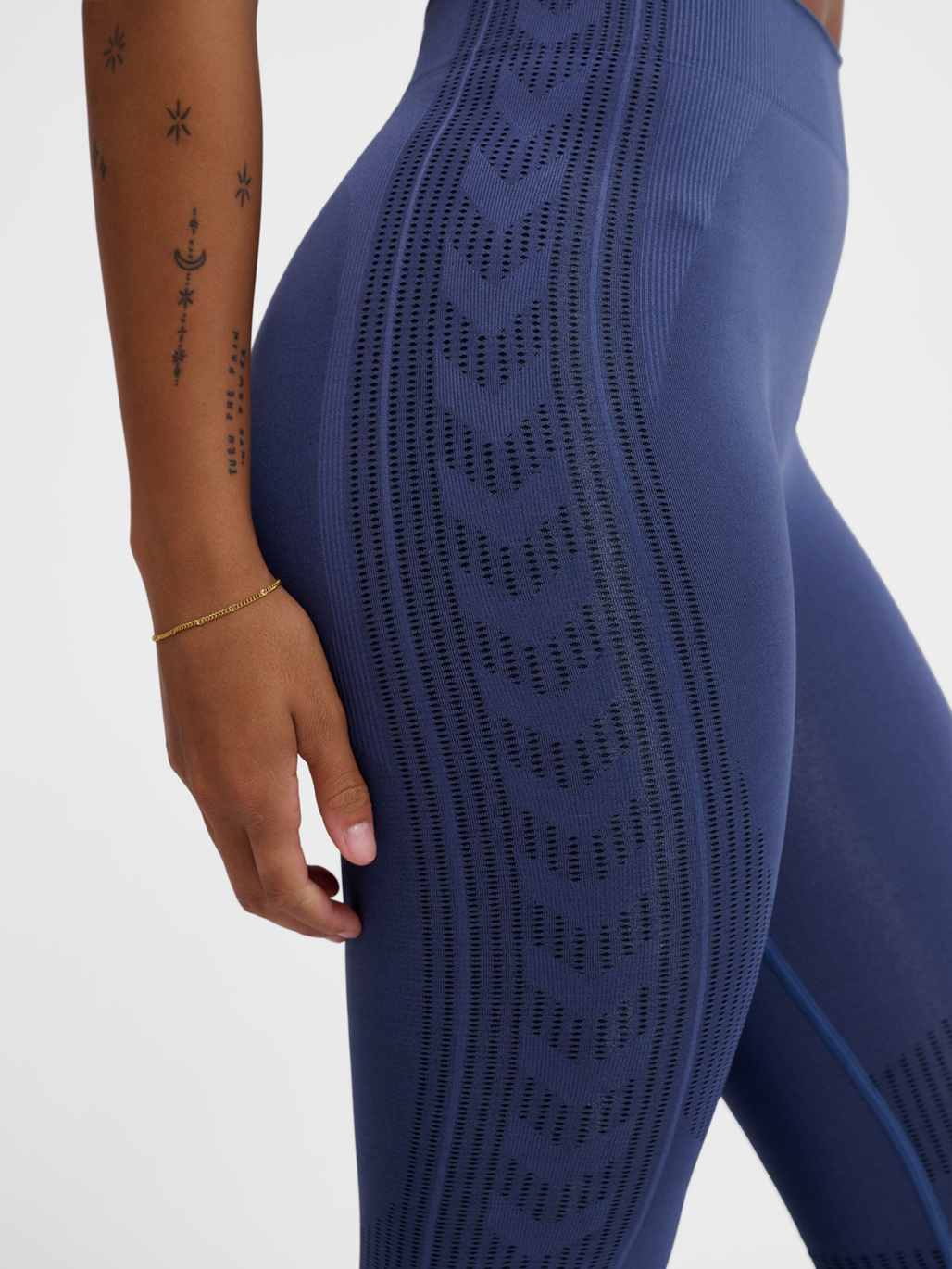 hmlMT SHAPING SEAMLESS MW TIGHTS