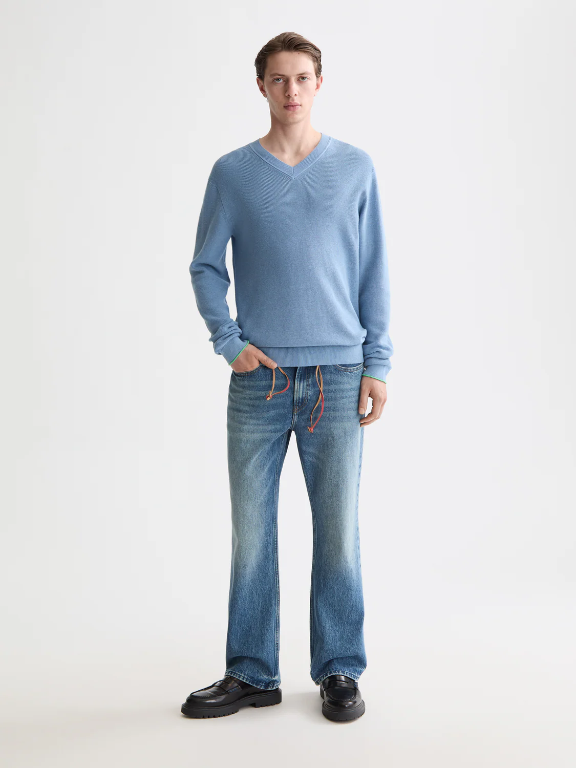Regular-Fit Cotton Linen V-Neck Pullover