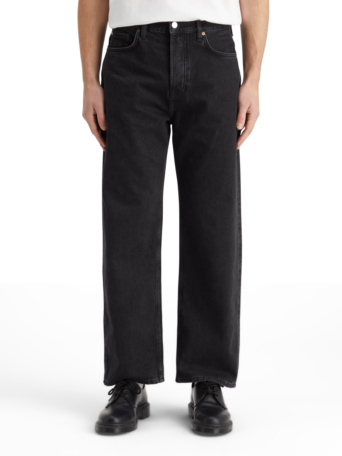 Essentials — The Pitch Loose Fit Jeans | Black Buzz