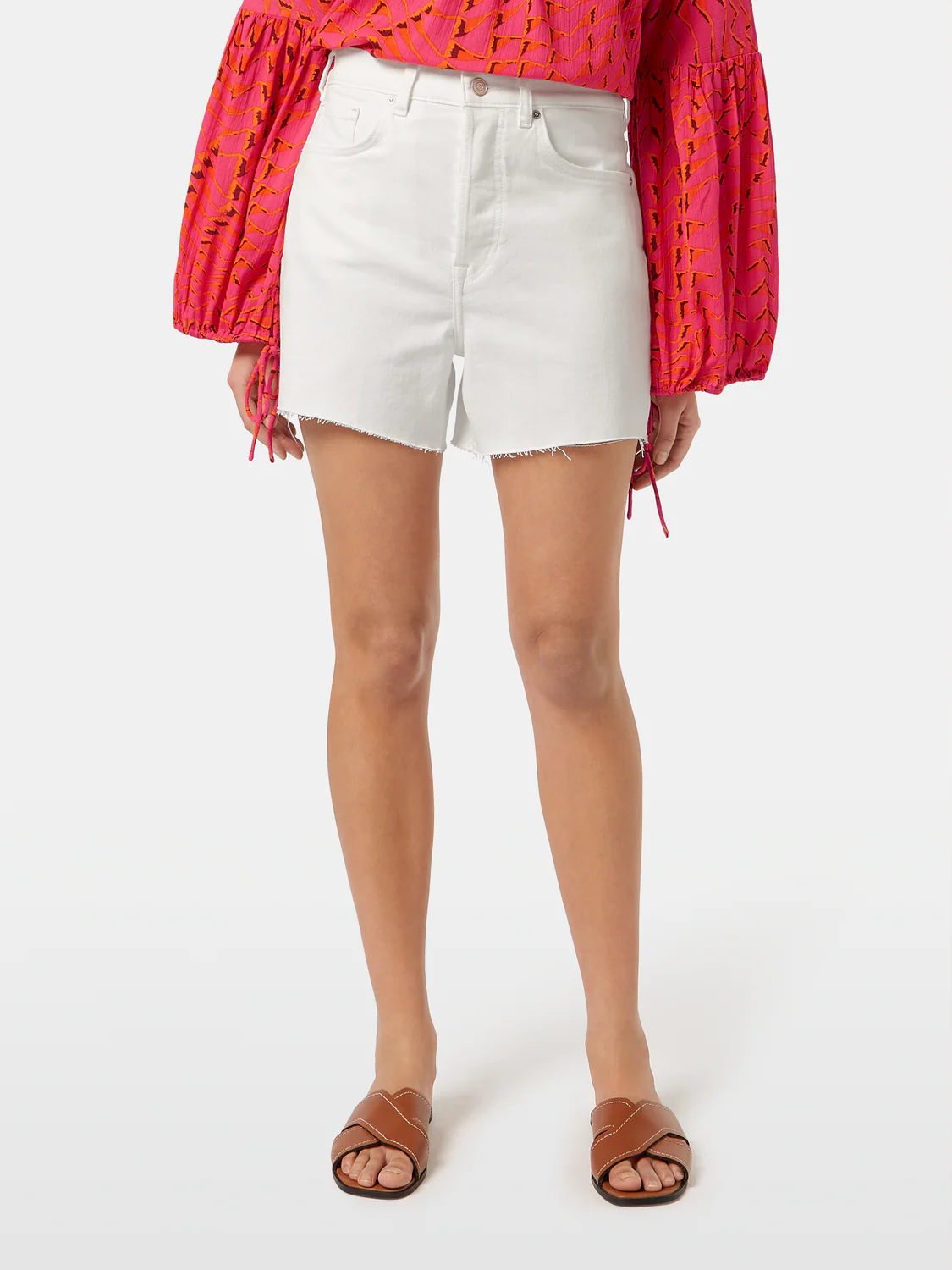 The Ray Cut Off Denim Short | White