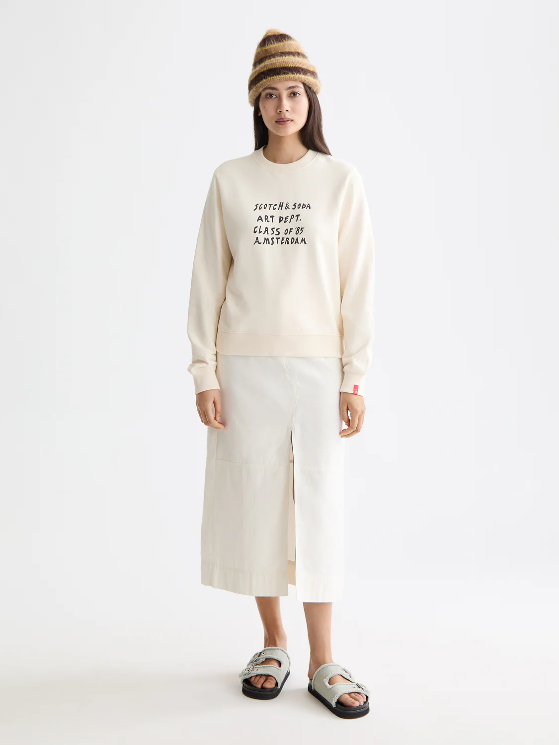 Regular Fit Sweatshirt With Chest Artwork