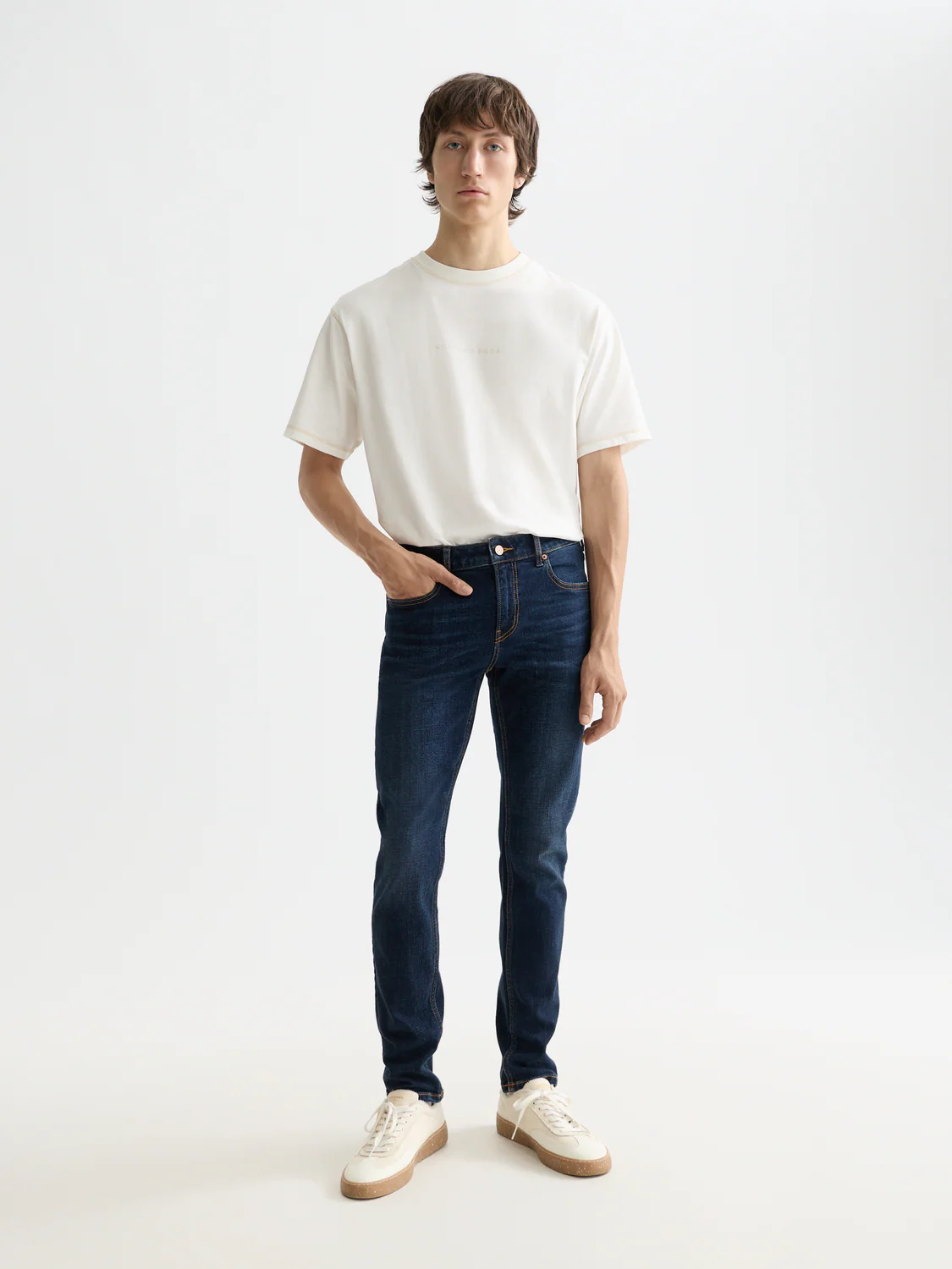 Essentials — Skim Skinny Jeans | Beaten Blue
