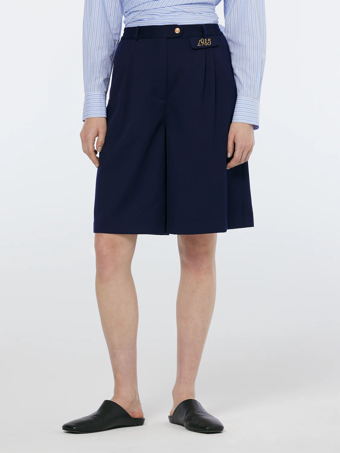 Gabardine Twill Pleated Short