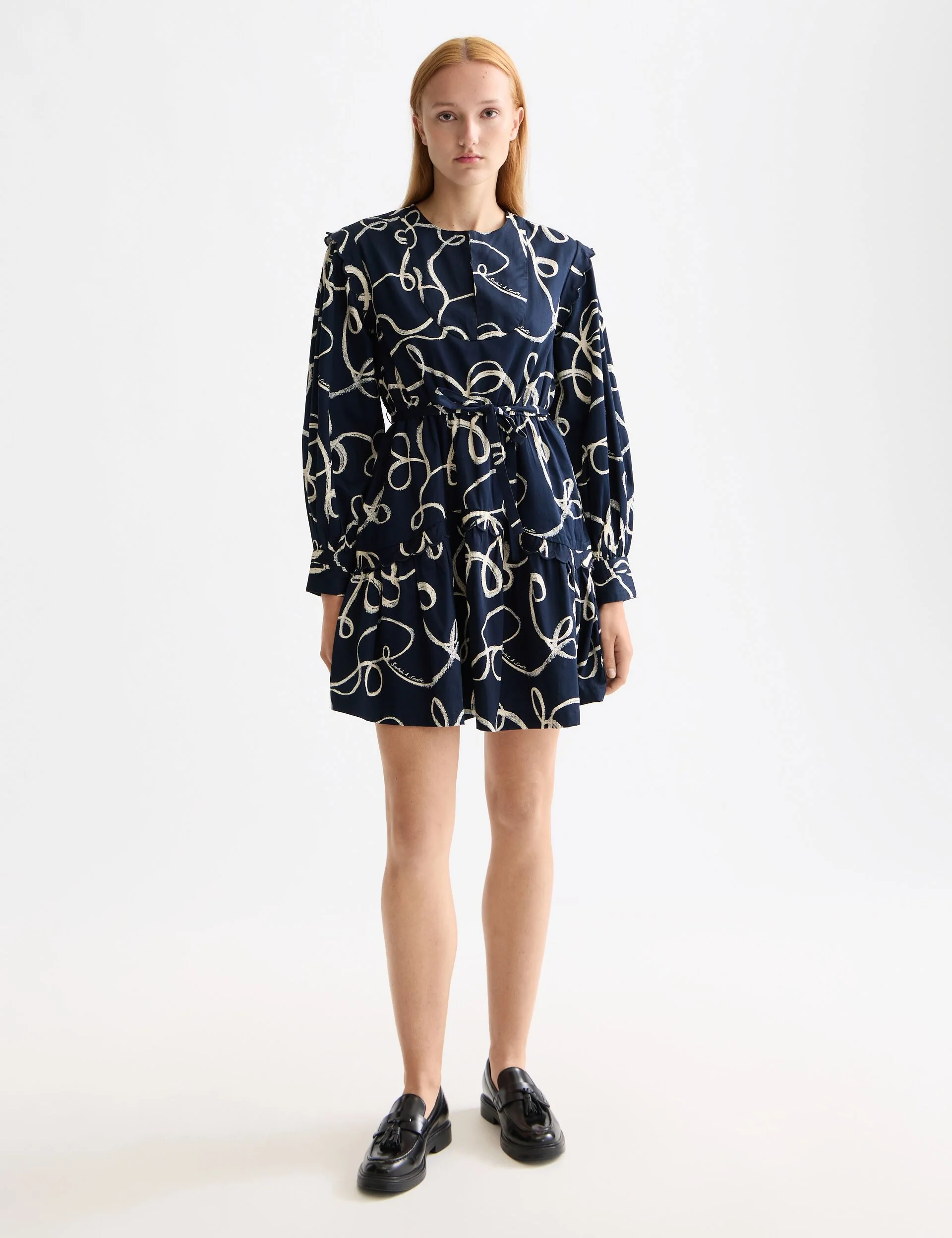 Scallop trim long sleeve mini dress