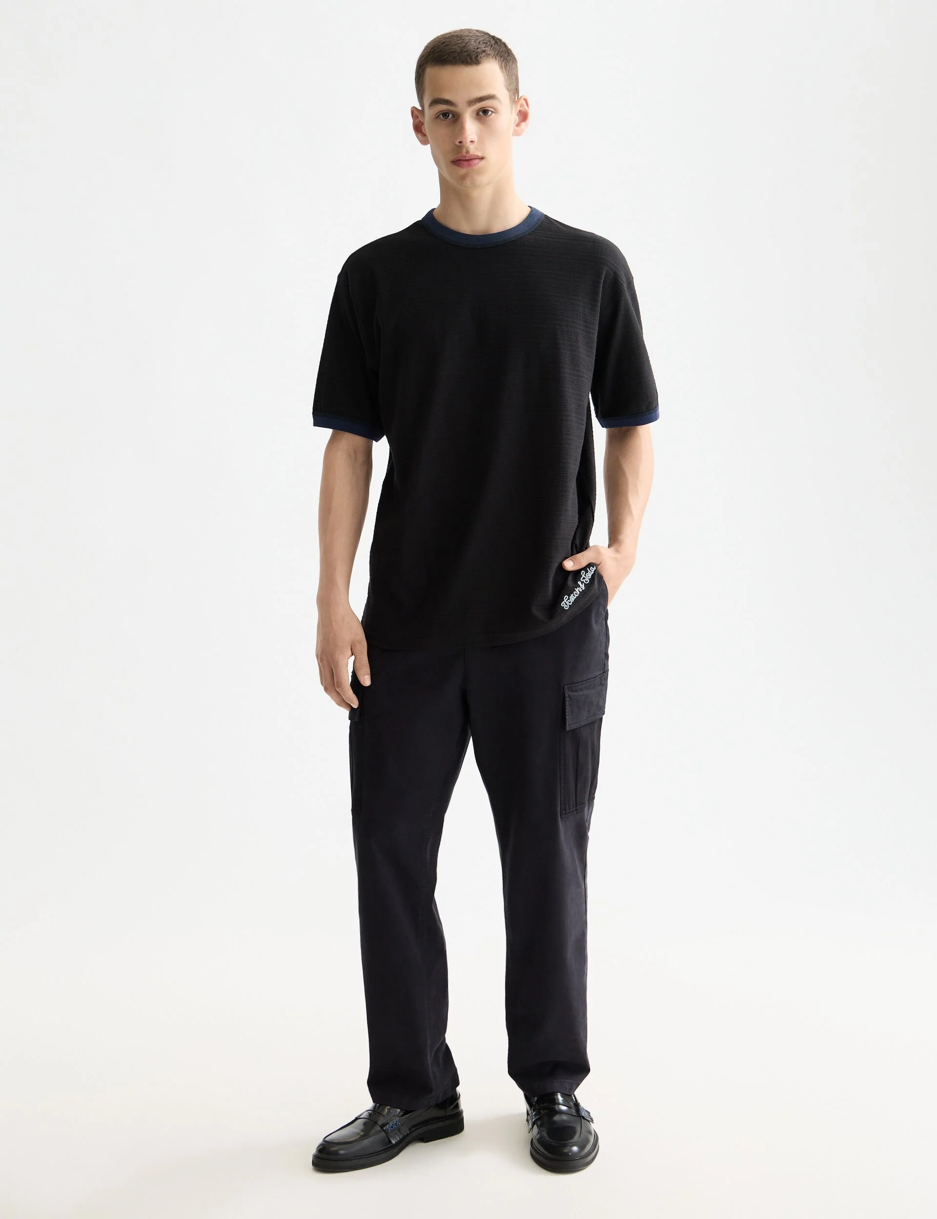 Relaxed Fit Bound Neckline T-shirt