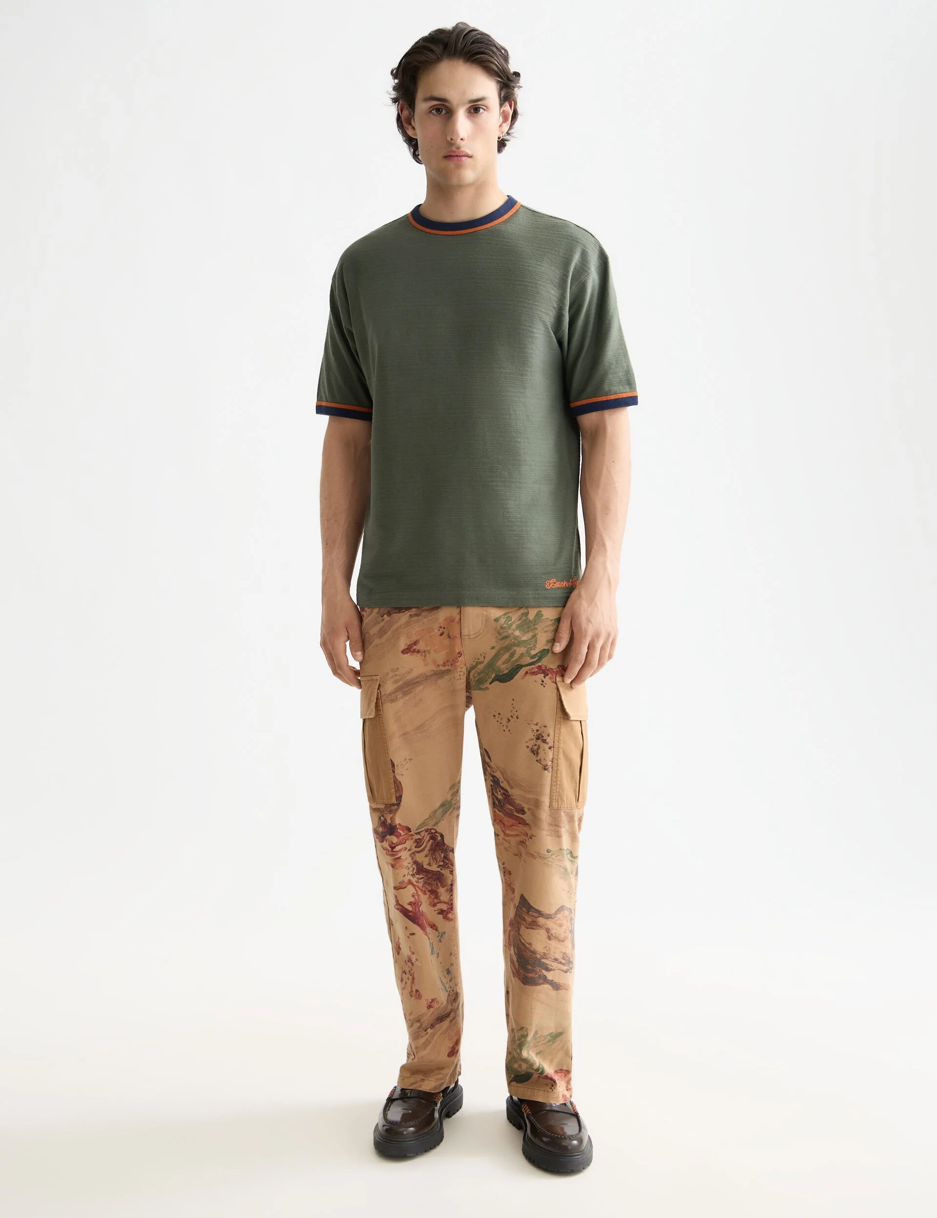 Relaxed Fit Bound Neckline T-shirt