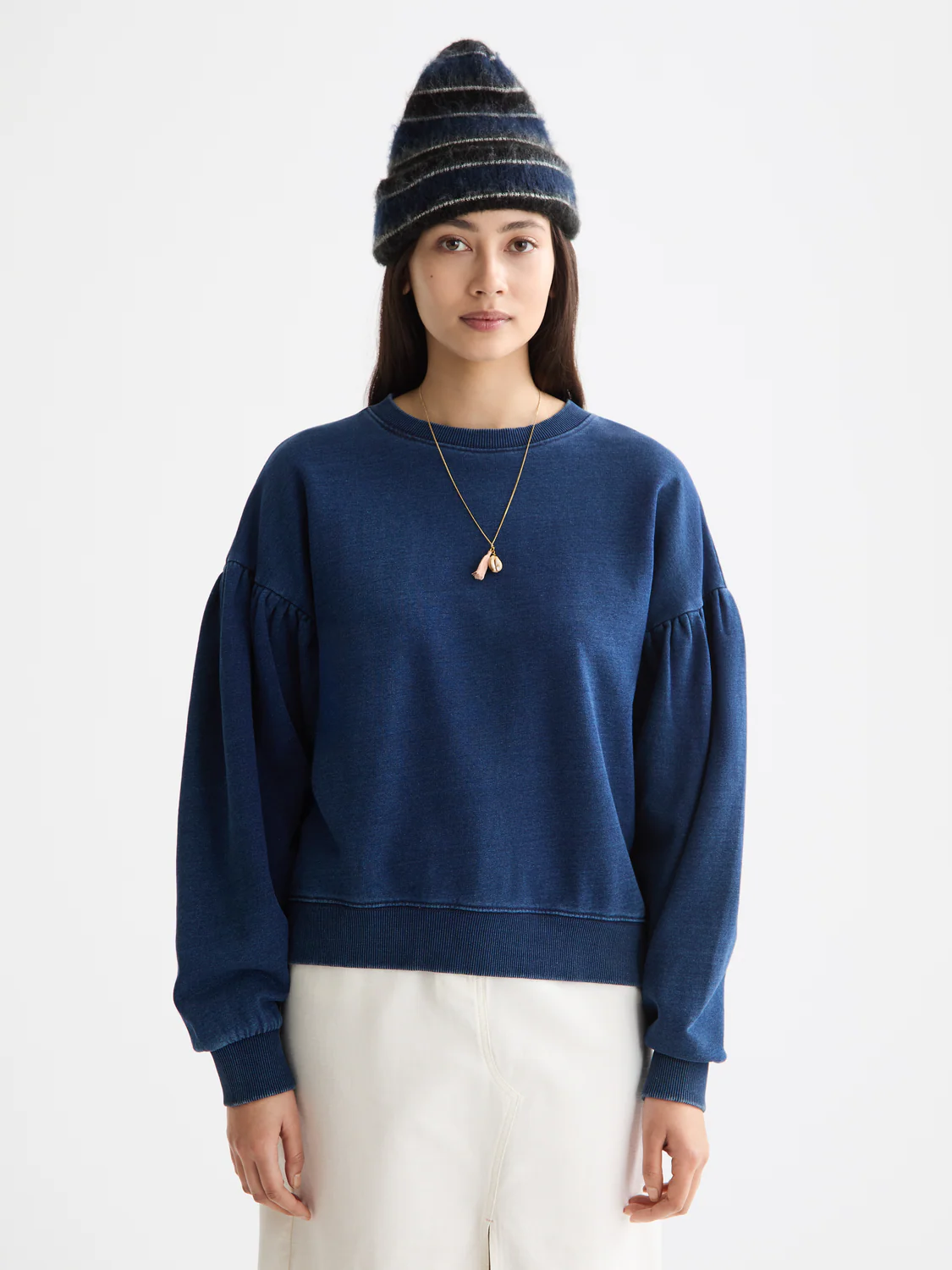 Washed Indigo Crew Neck Sweatshirt With Balloon Sleeves