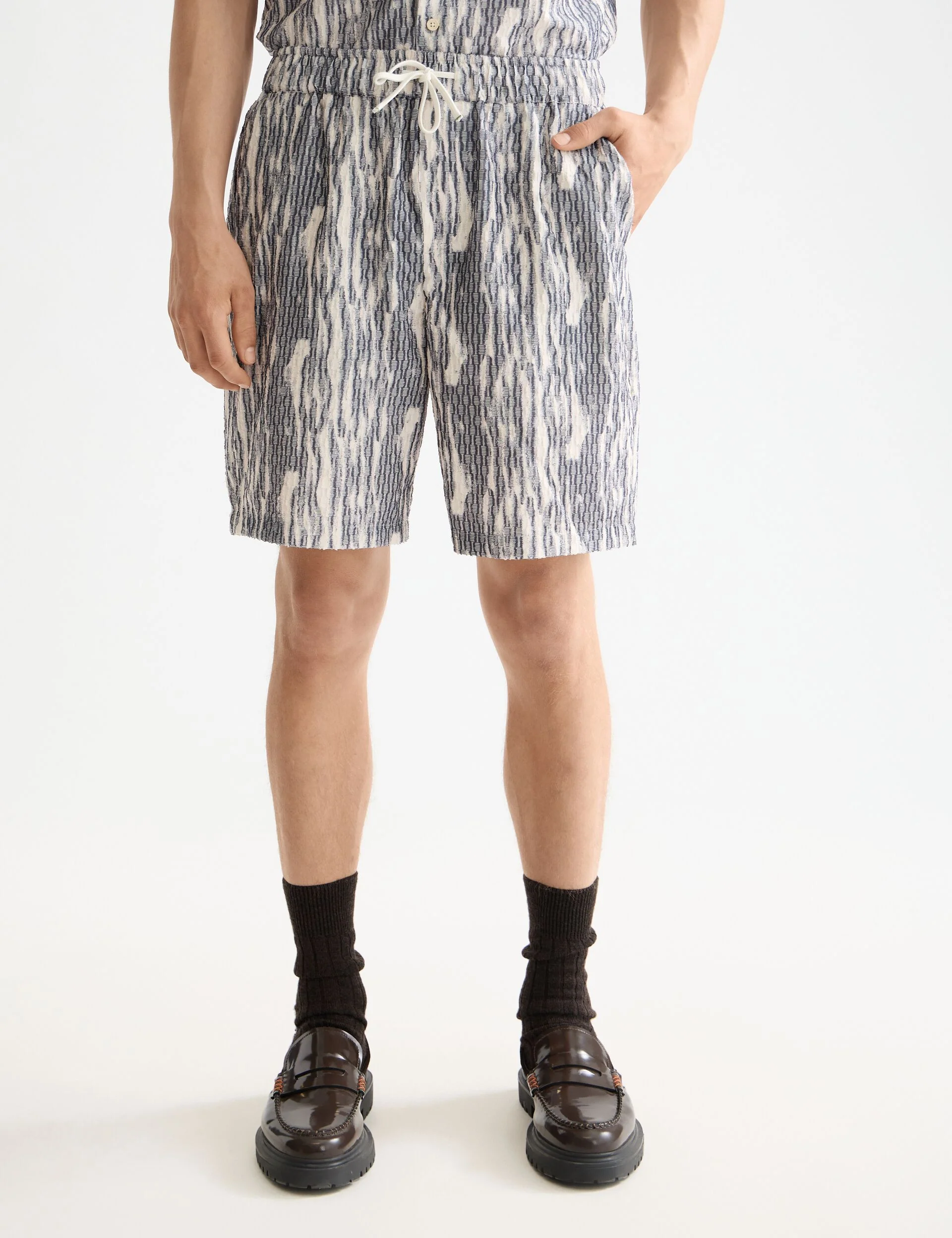 Fave - jacquard viscose-blend regular fit bermuda short