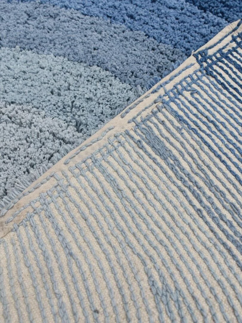 Tapis enfant ARKENSYEL BIO en coton 60x100 Fait main Lavable 30° Care&Fair Bleu