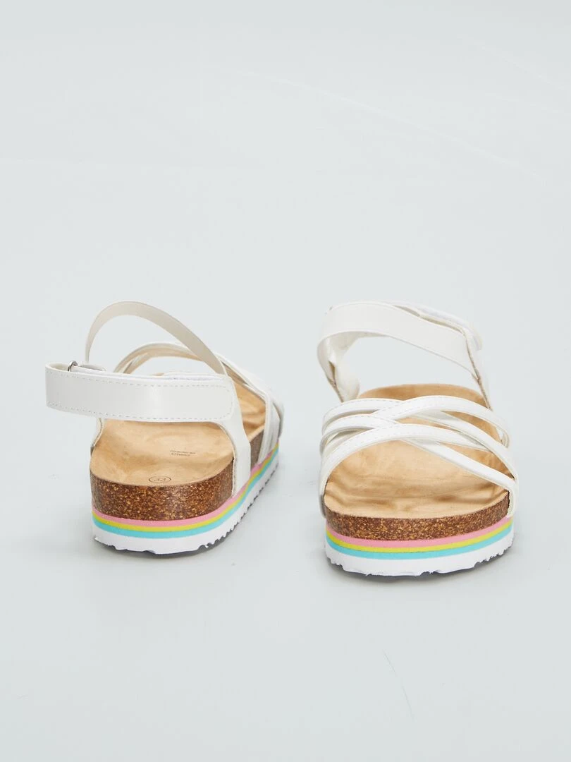 Sandales à fines brides   blanc