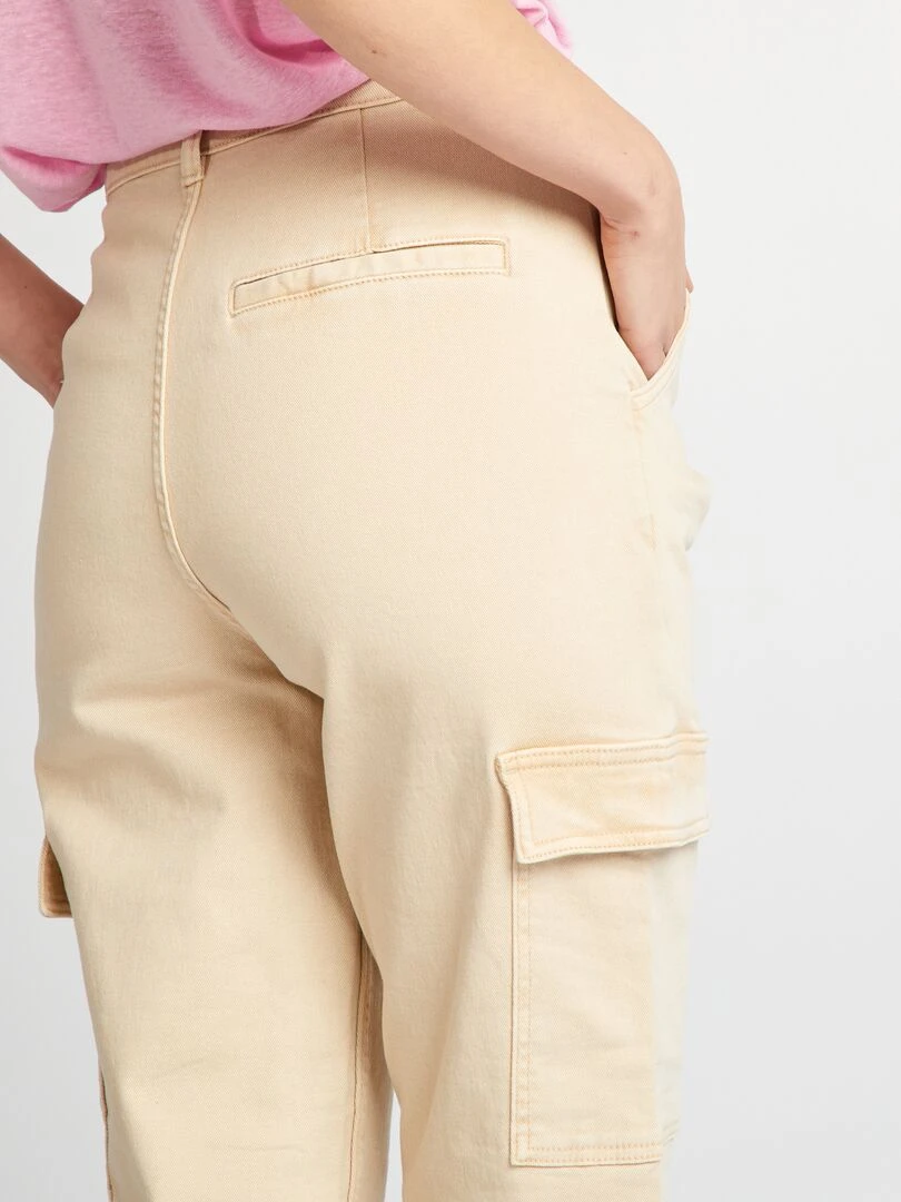 Pantalon twill avec poches à rabats   L27   Beige