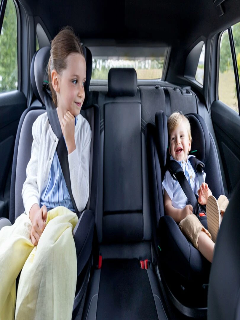 BEBECONFORT Siège auto EverFix i Size évolutif  isofix  15 mois à 10/12 ans  Black Mist   Noir Noir