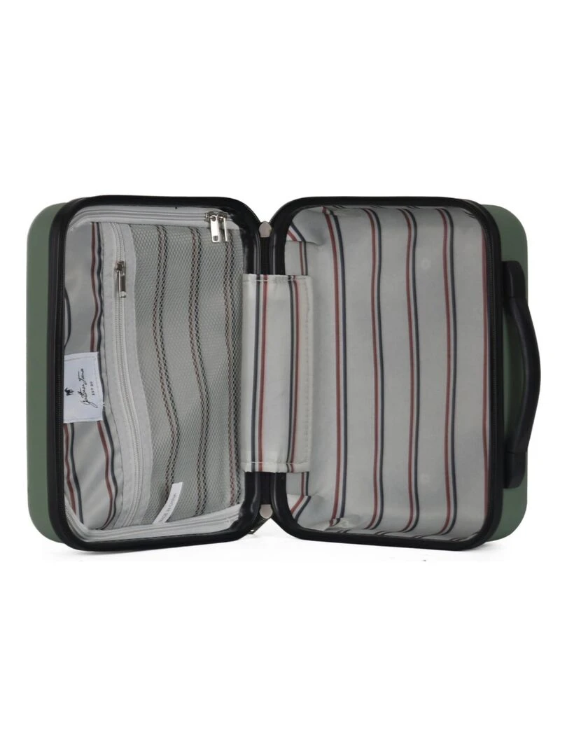 GENTLEMAN FARMER   VANITY DAMON K   Vert