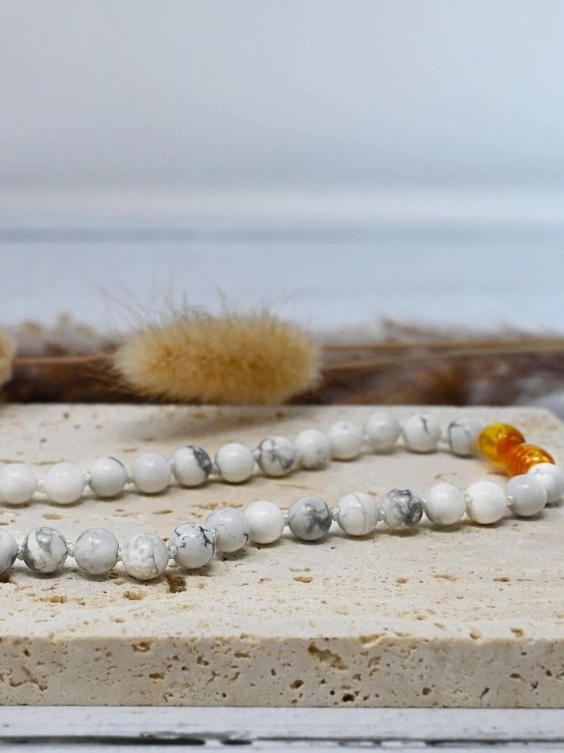 Collier  Bébé   Pierres naturelles : Magnésite & Howlite   Blanc