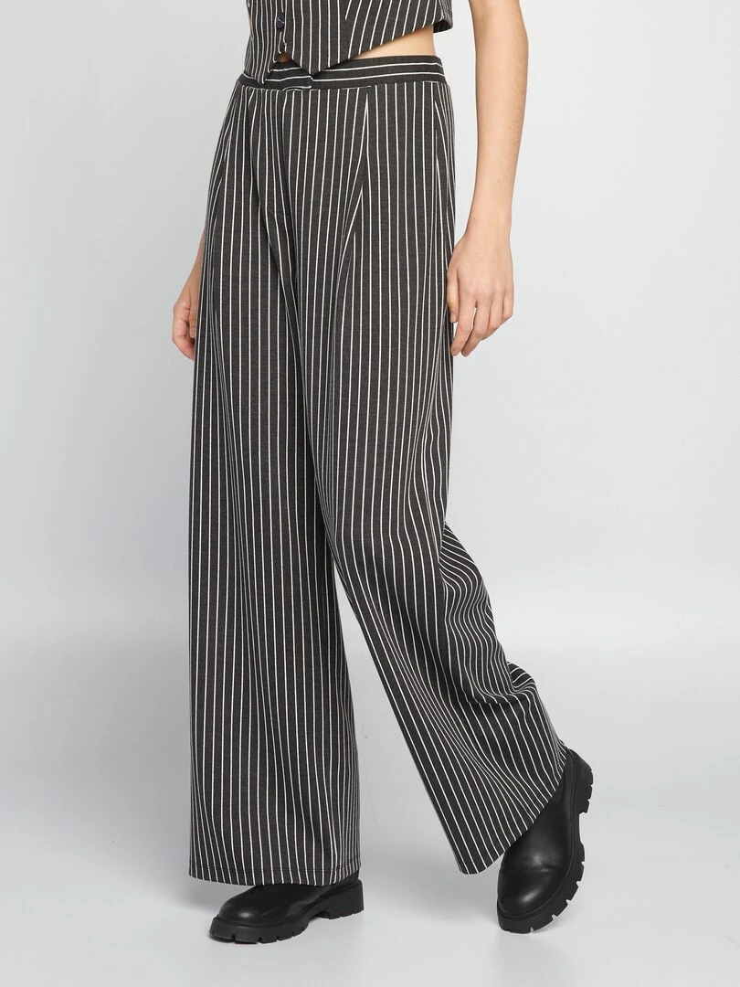 Pantalon large rayé noir rayé