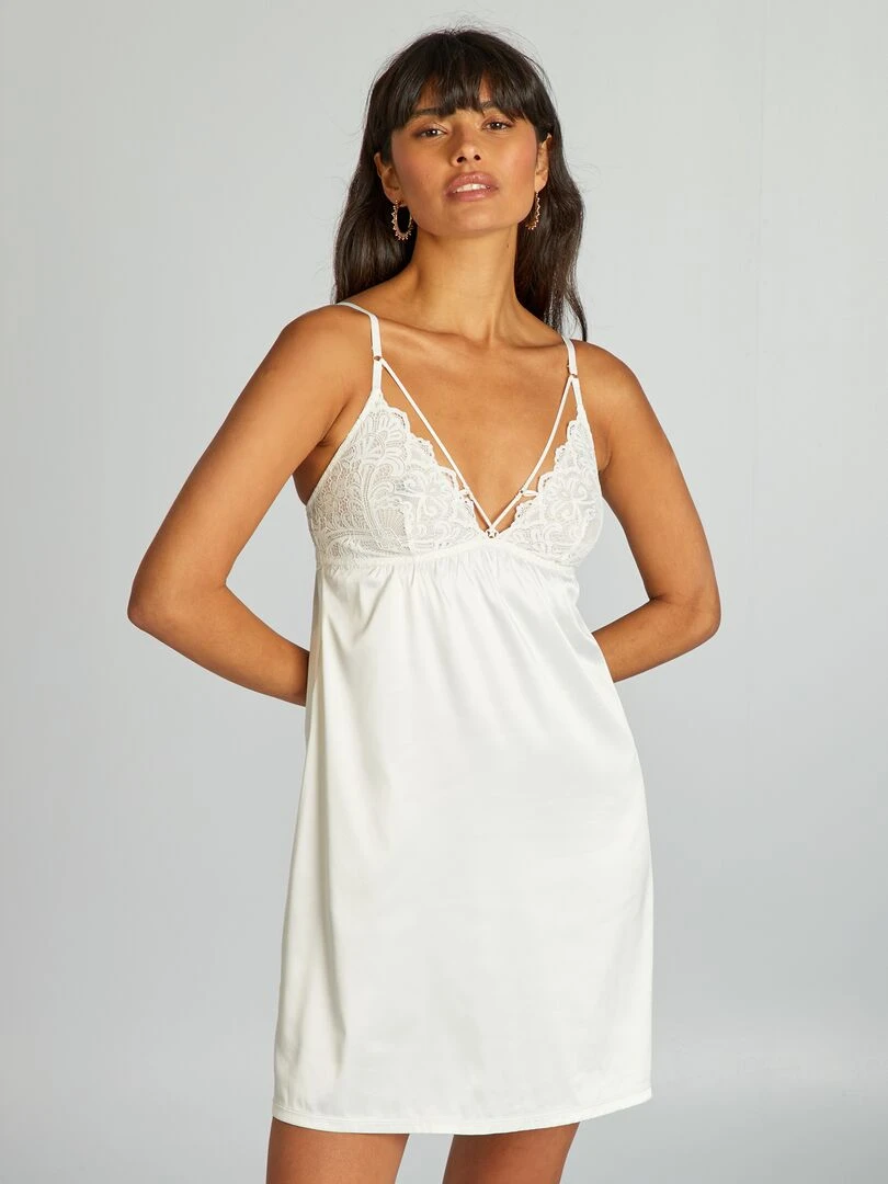 Nuisette microfibre satinée et dentelle écru