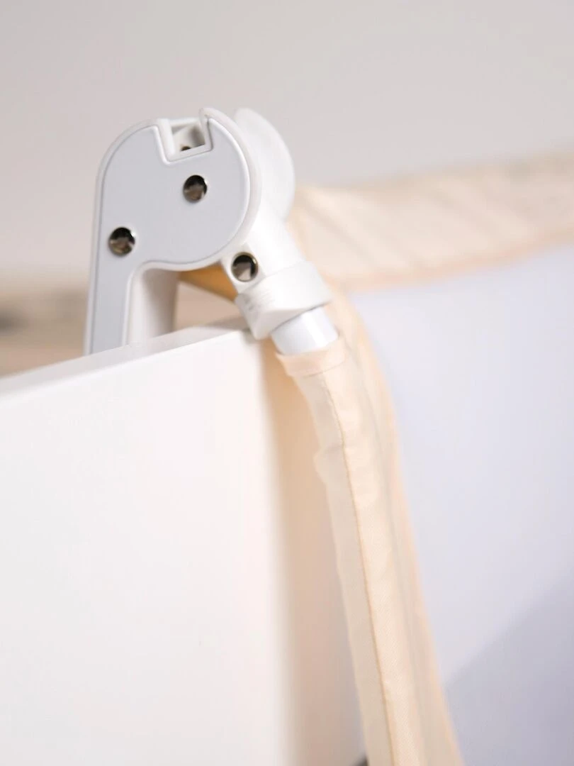 ROBA Barrière de Lit Bébé et Enfant "Klipp Klapp"   100 cm   Antichute et Rabattable   Beige   Blanc Beige