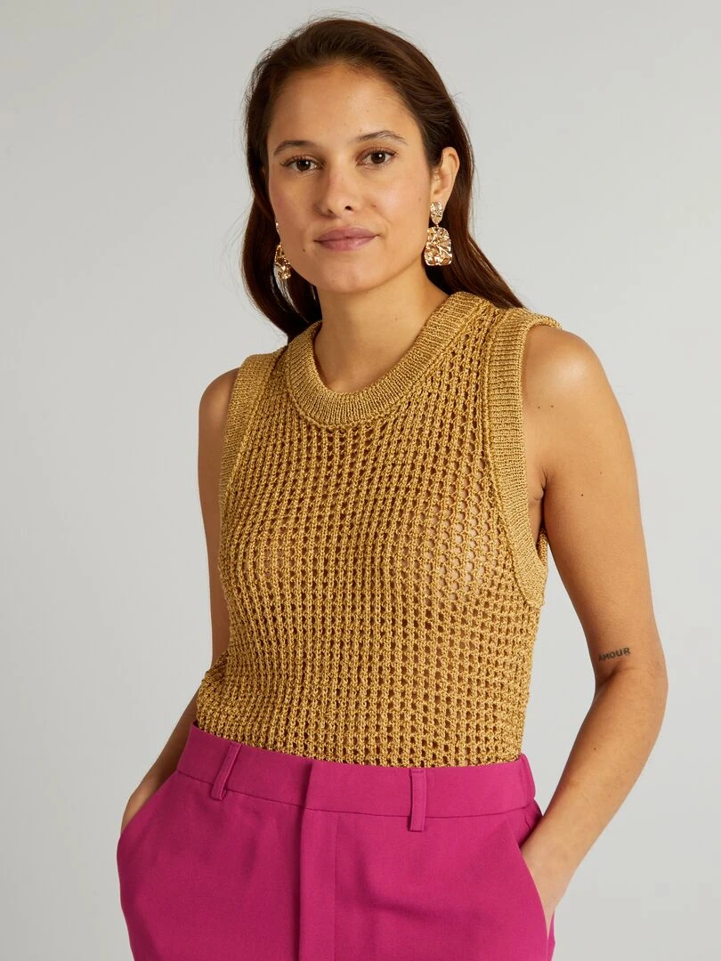 Pull court sans manches en crochet   Beige