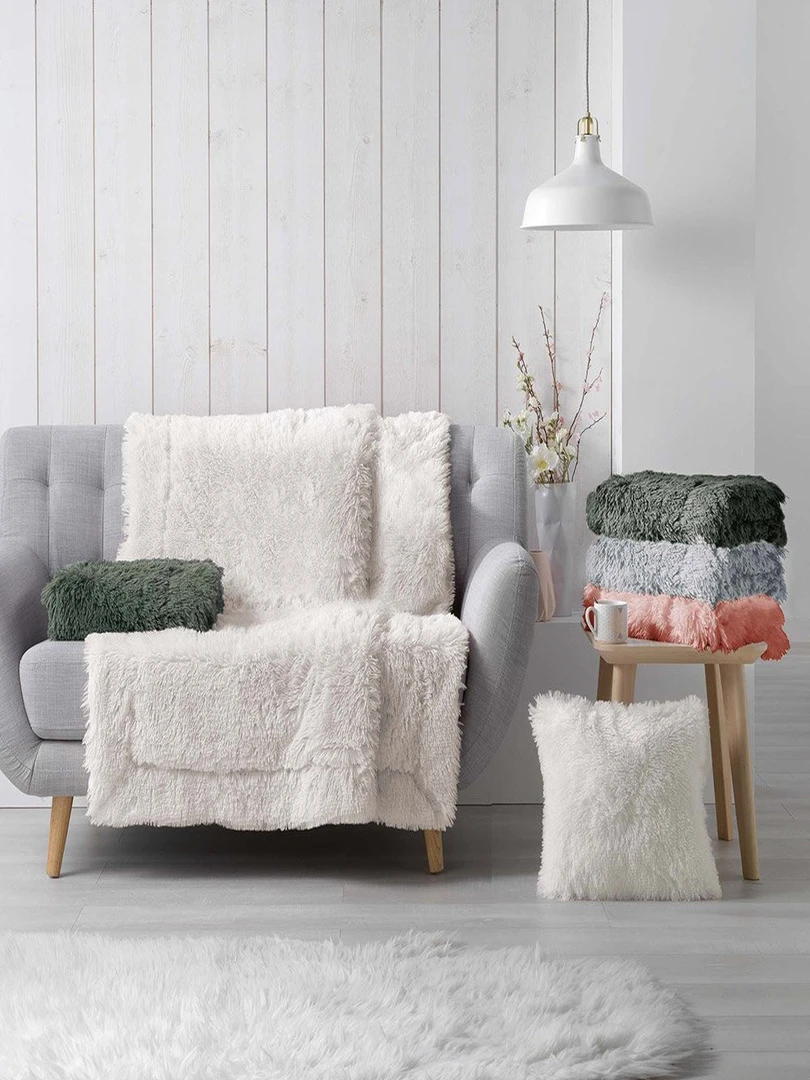 Housse de coussin 40x40 cm imitation fourrure Marilou kaki Vert