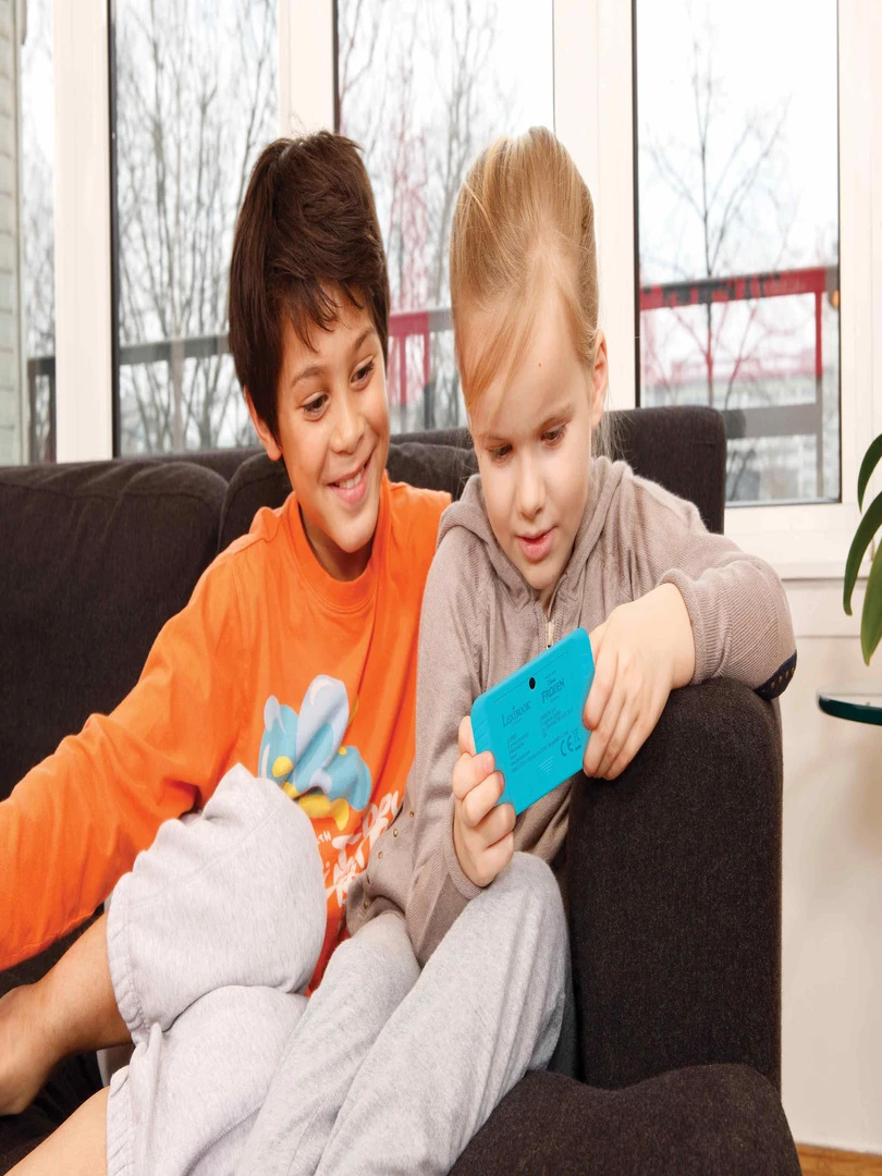 Console Portable Cyber Arcade® Pocket Reine Des Neiges 150 Jeux   N/A