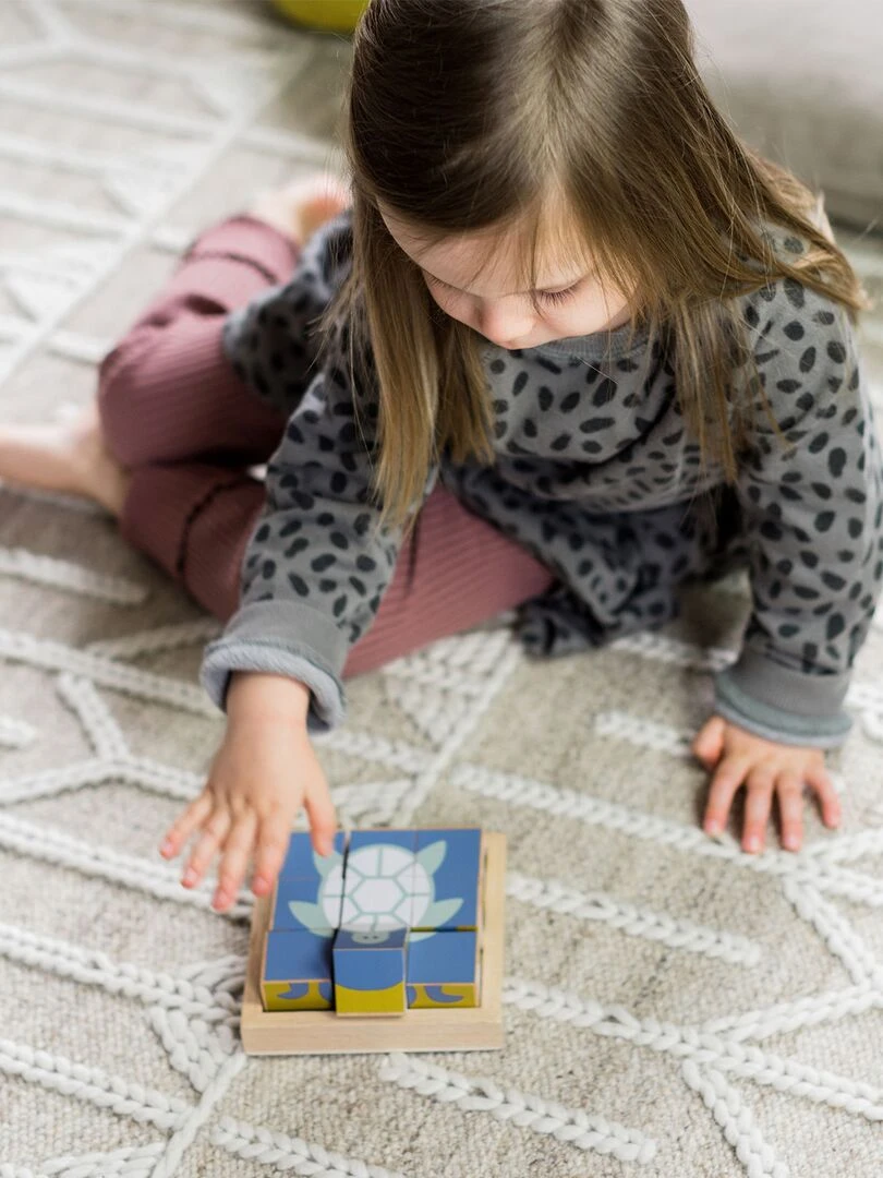 Puzzle cube animaux en bois   N/A