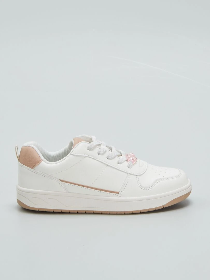 Baskets basses bicolores avec perle blanc