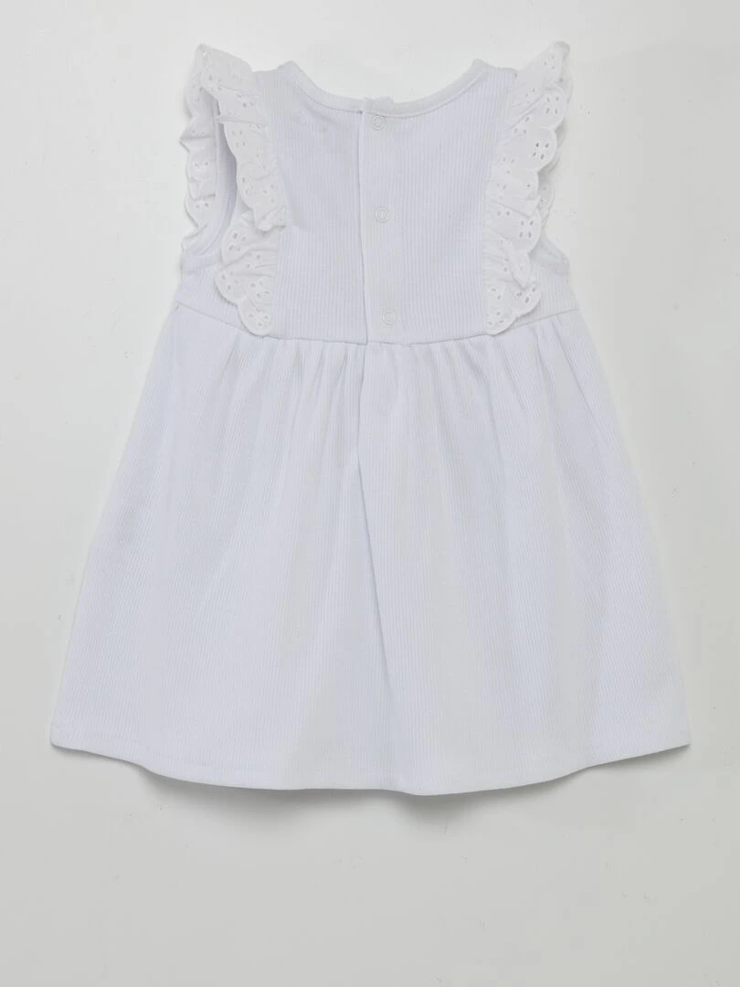 Robe en maille côtelée avec volants blanc