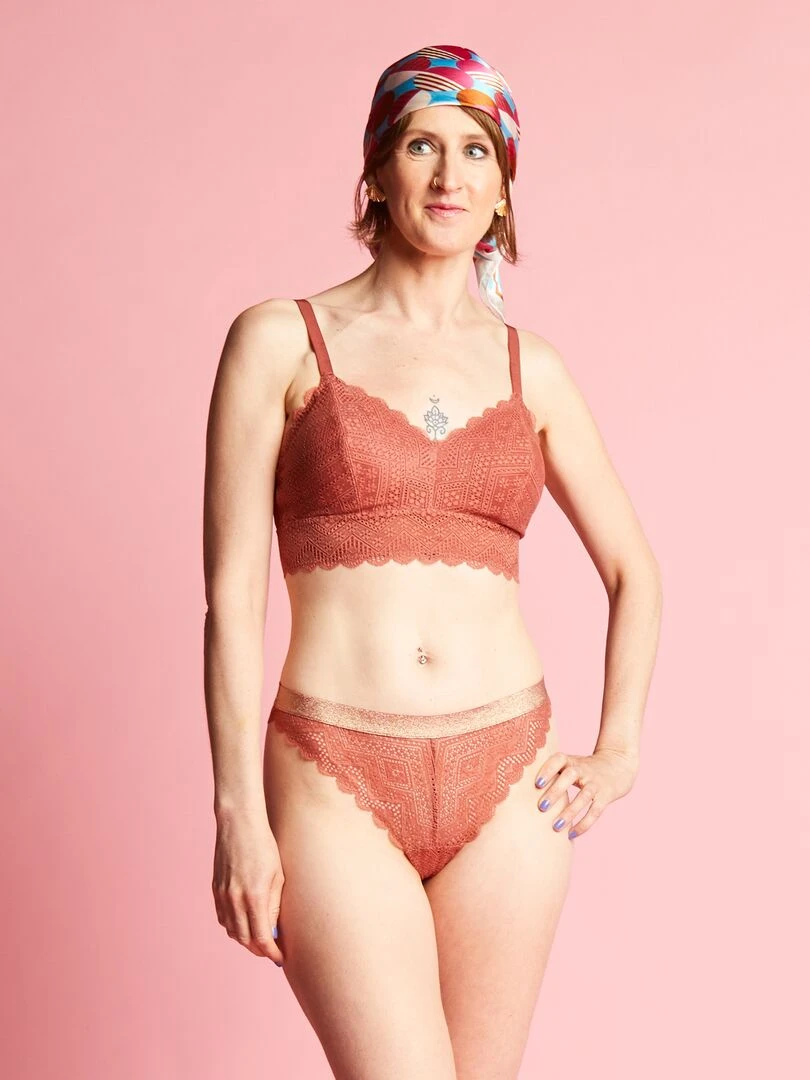 Tanga en dentelle ROSE