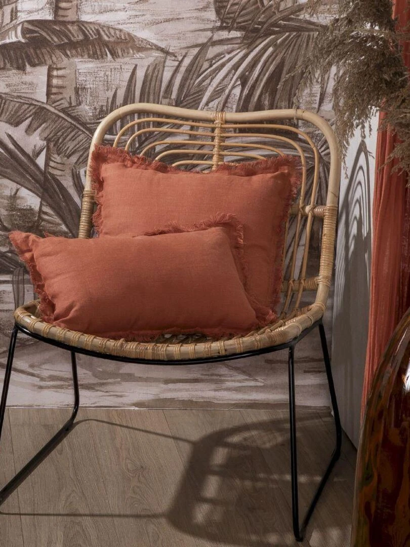 Coussin en lin bords effilés 'Deko&co'   Rouge foncé