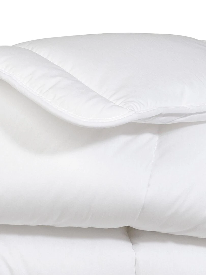 Couette en coton avec traitement Sanitized Blanc