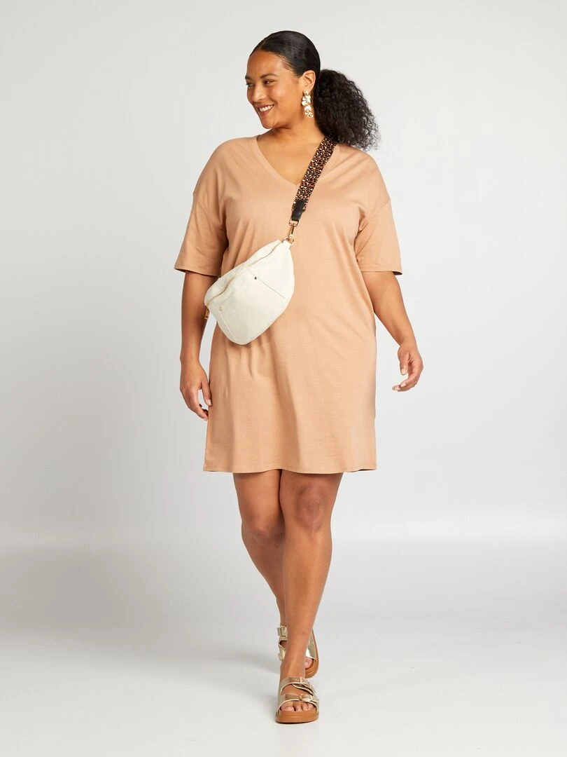 Robe tee shirt large Marron