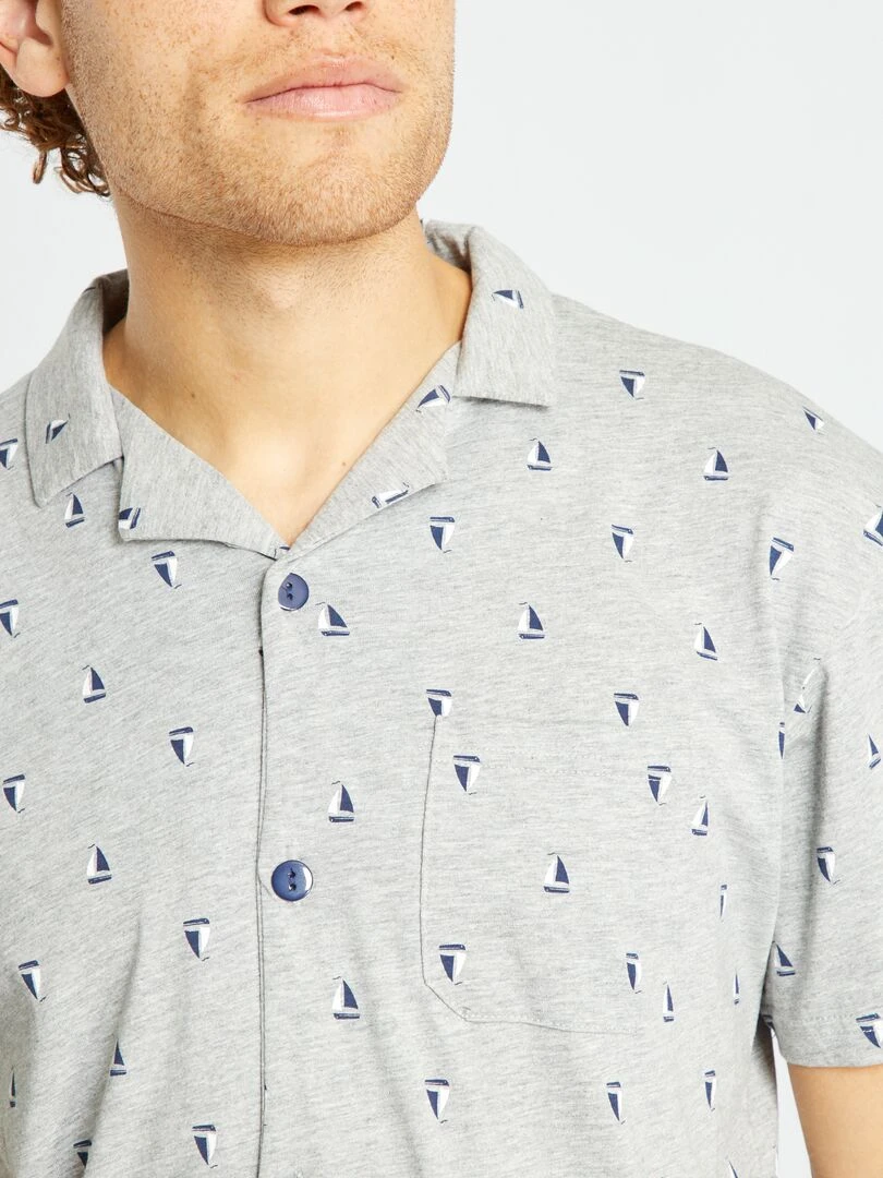 Pyjama court avec ouverture boutonnée   2 pièces   Gris